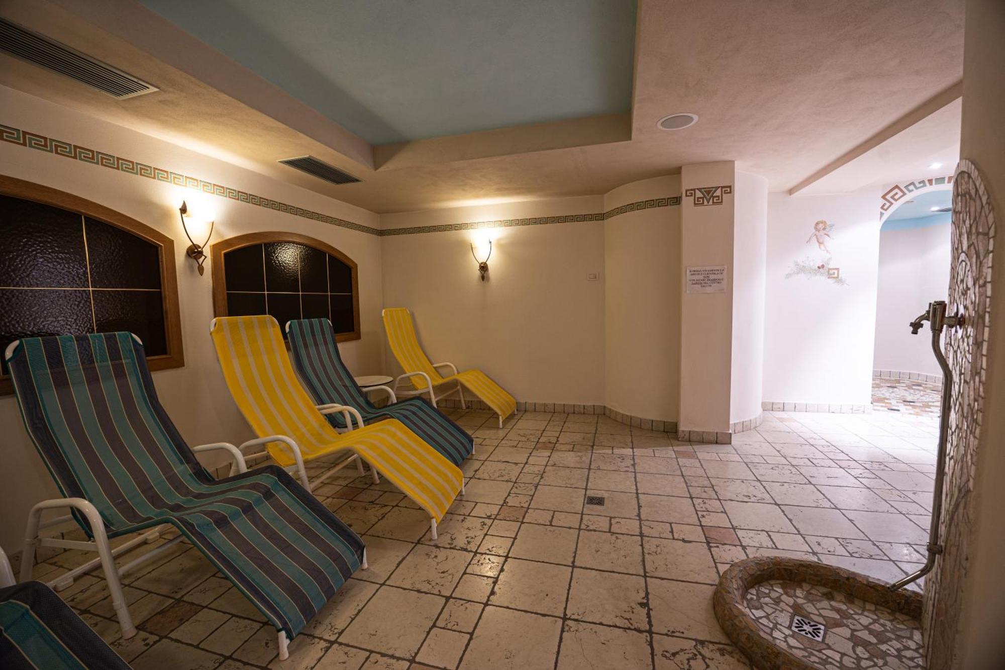 Hotel Engel Каназей Екстериор снимка